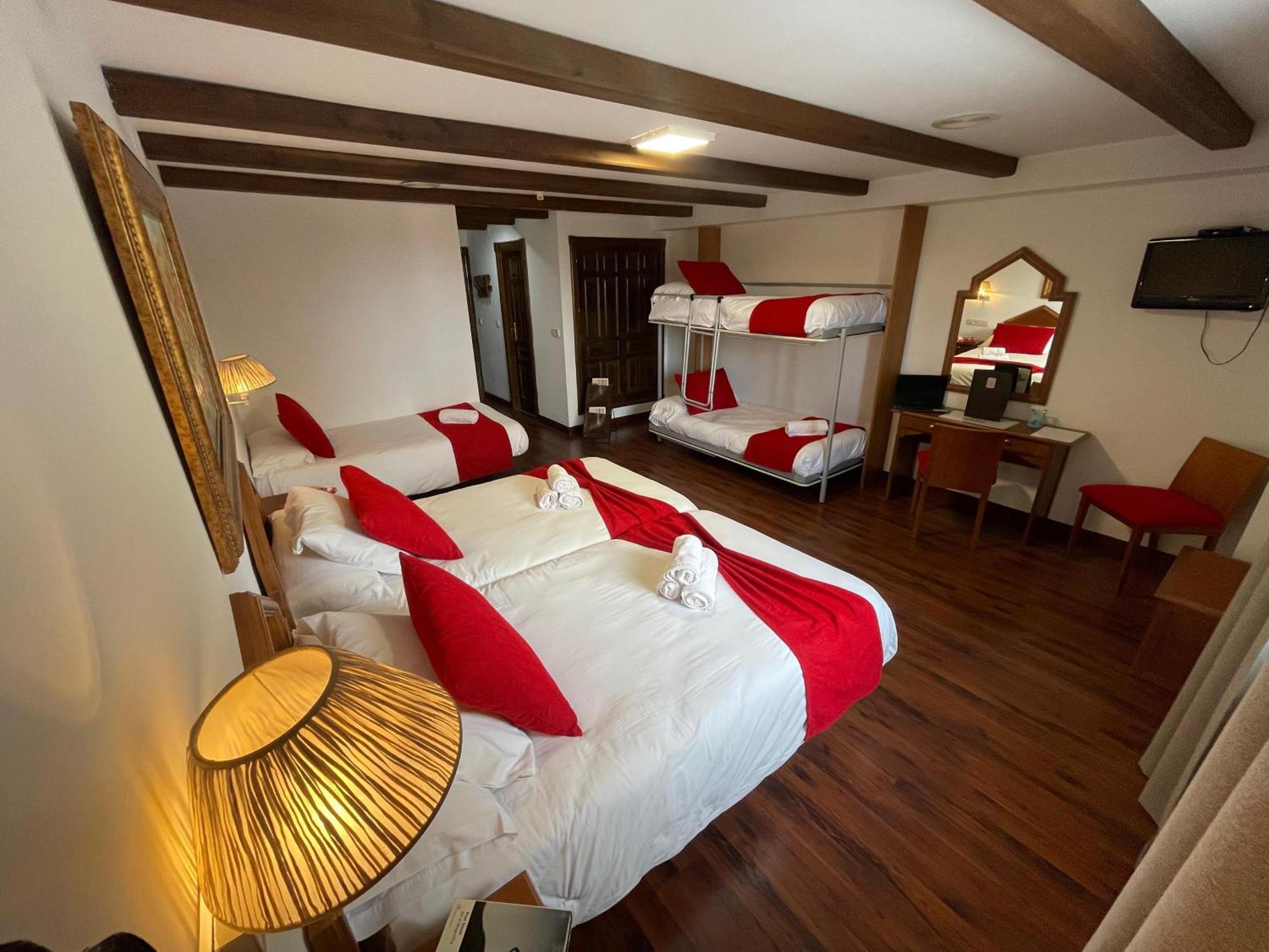 Hotel El Guerra เกวคาร์-เซียร์รา ภายนอก รูปภาพ