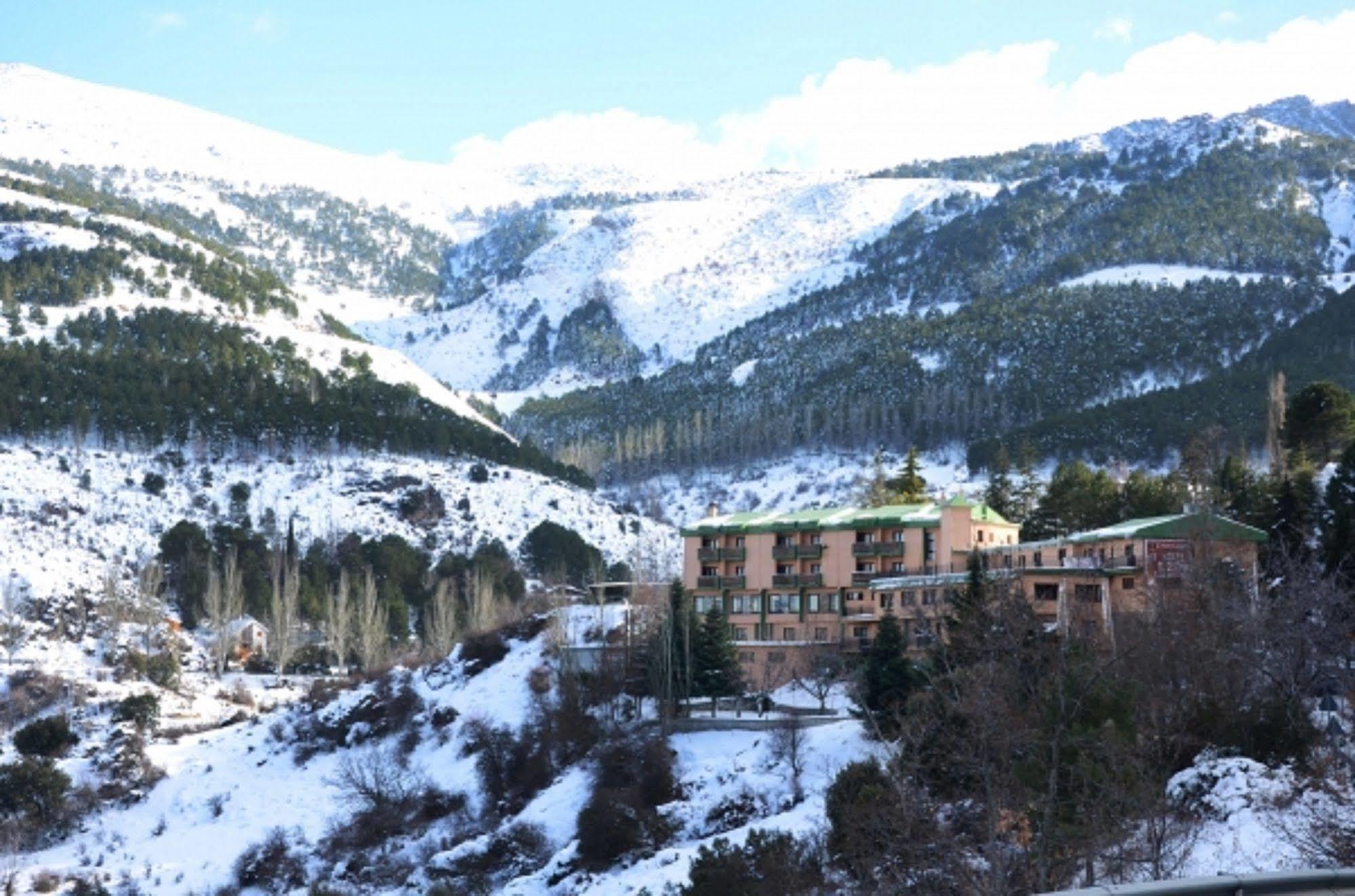 Hotel El Guerra เกวคาร์-เซียร์รา ภายนอก รูปภาพ