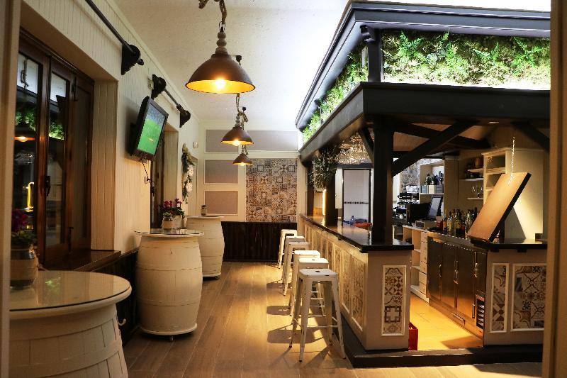 Hotel El Guerra เกวคาร์-เซียร์รา ภายนอก รูปภาพ