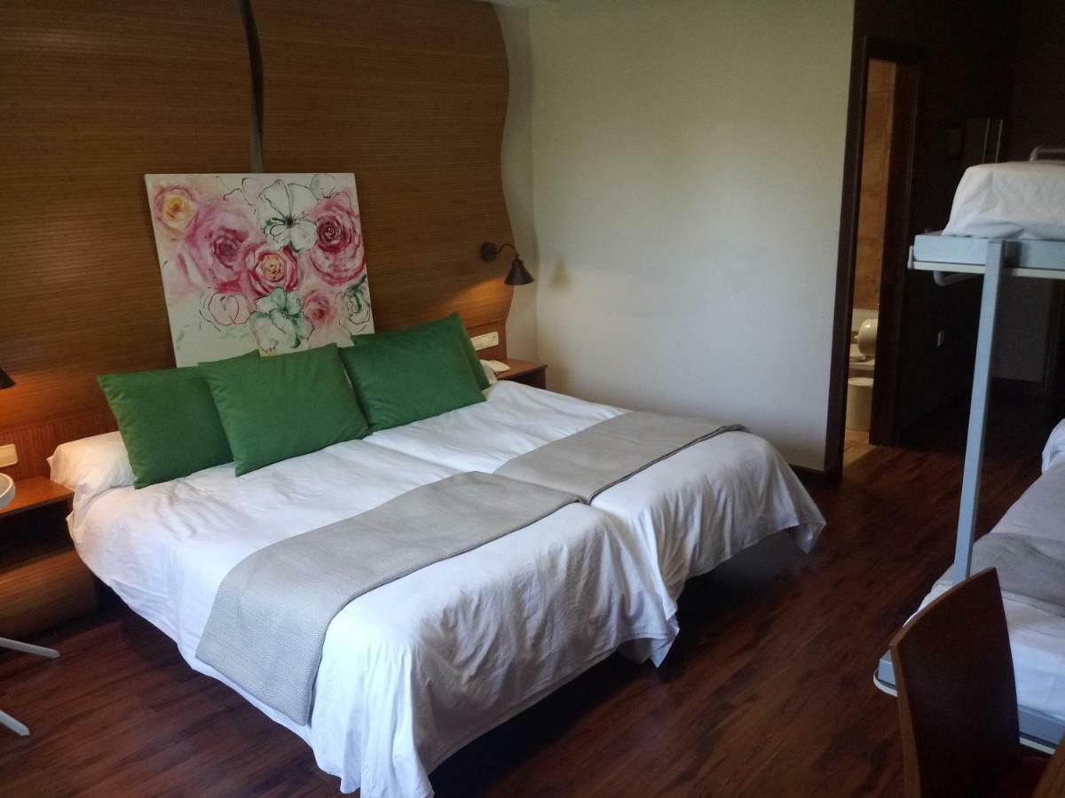 Hotel El Guerra เกวคาร์-เซียร์รา ภายนอก รูปภาพ