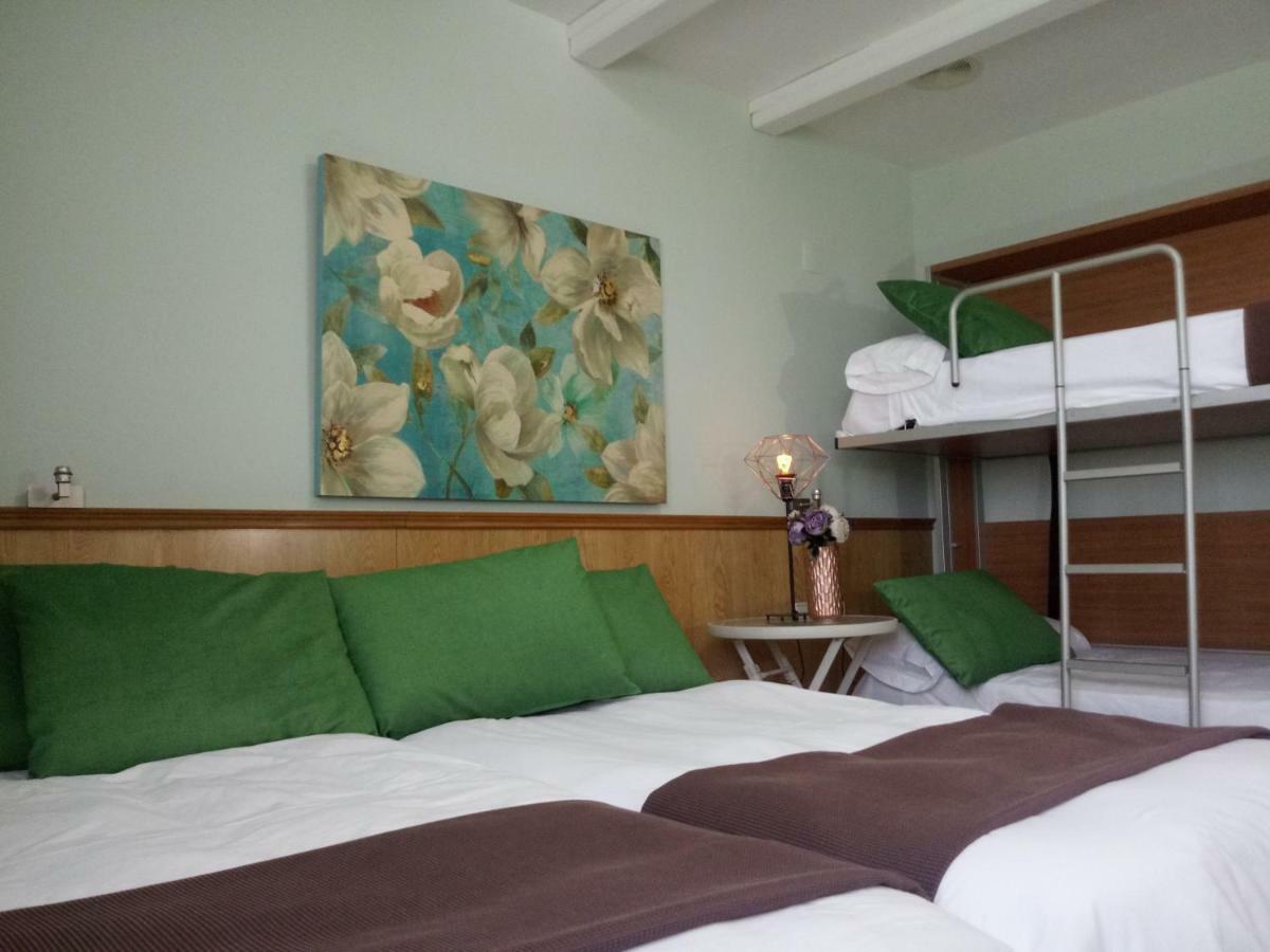 Hotel El Guerra เกวคาร์-เซียร์รา ภายนอก รูปภาพ