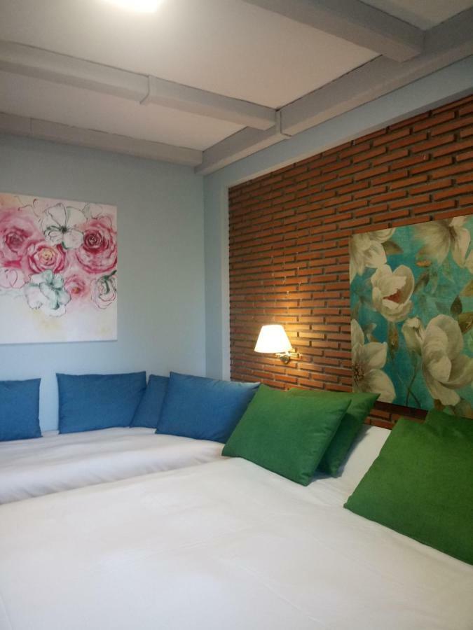 Hotel El Guerra เกวคาร์-เซียร์รา ภายนอก รูปภาพ